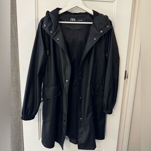 Zara Classic Black Hooded Jacket Transitional Raincoat (summer/fall/spring)